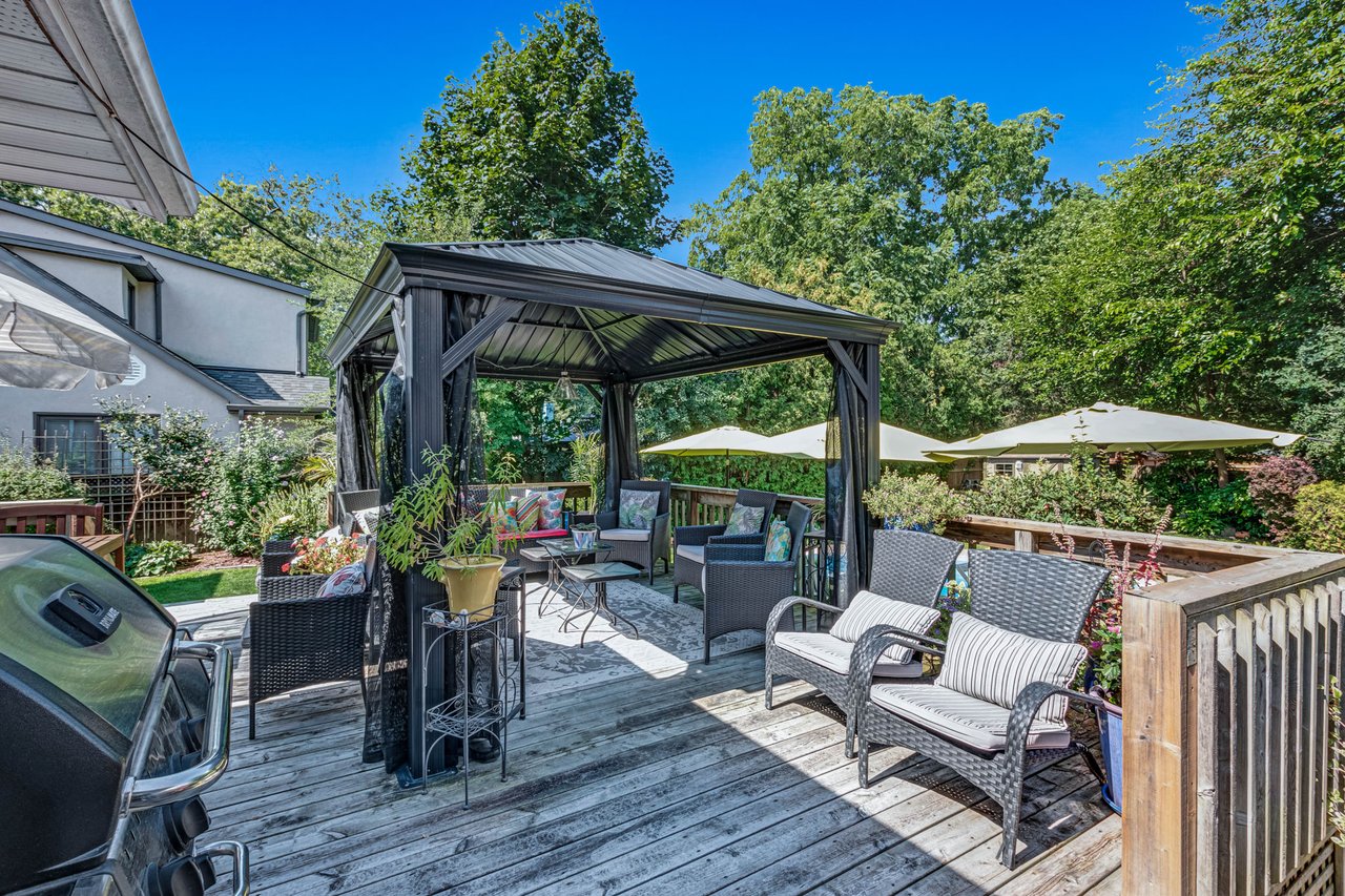 1255 Lorne Park Rd