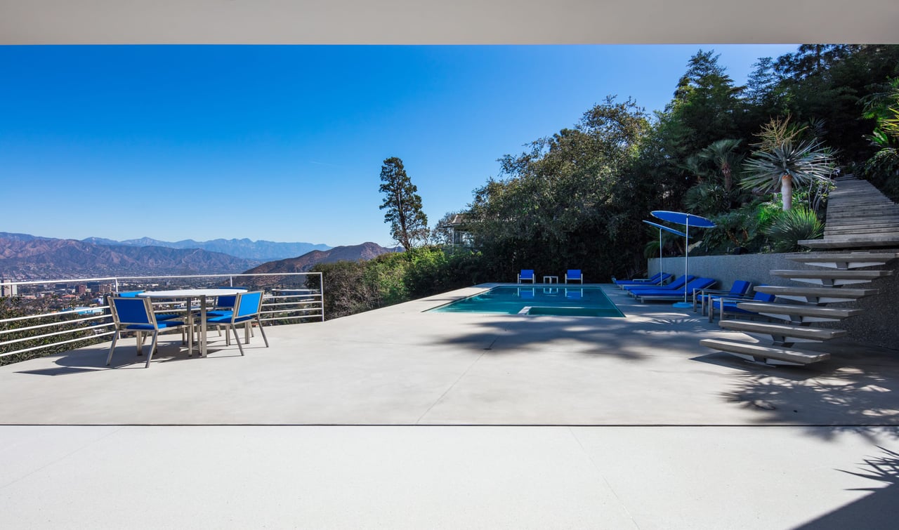 Contemporary Modern View Home