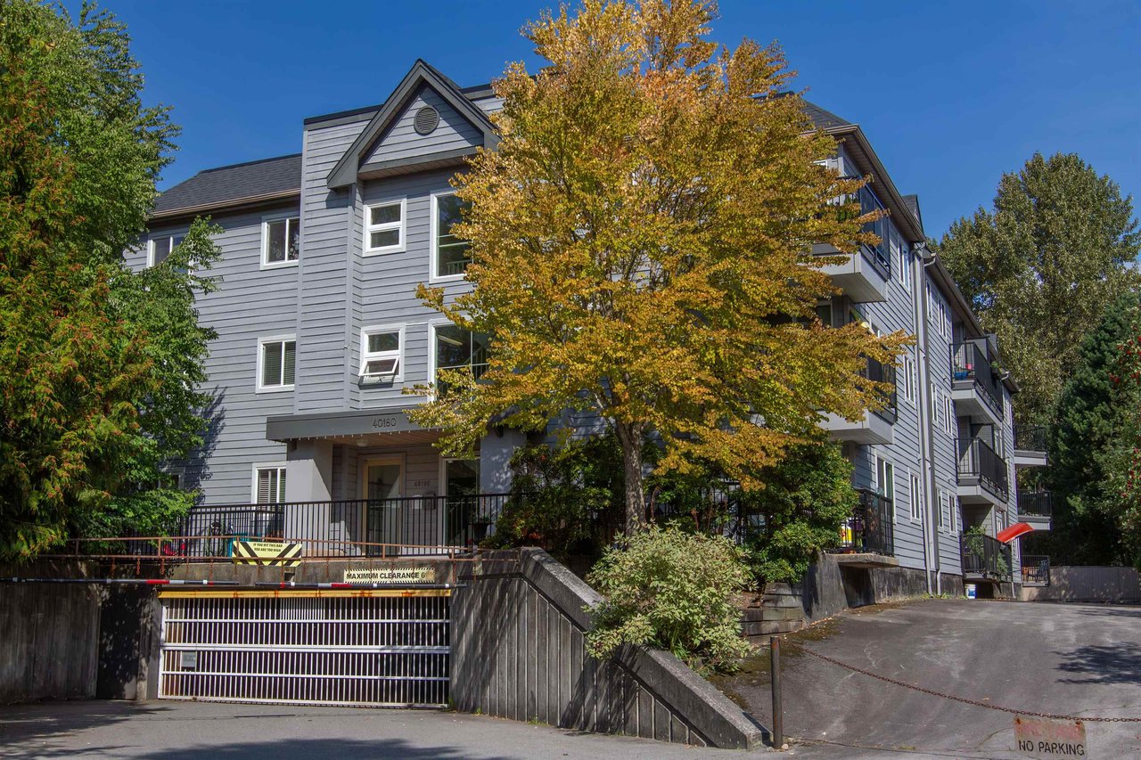 E304-40180 Willow Cres