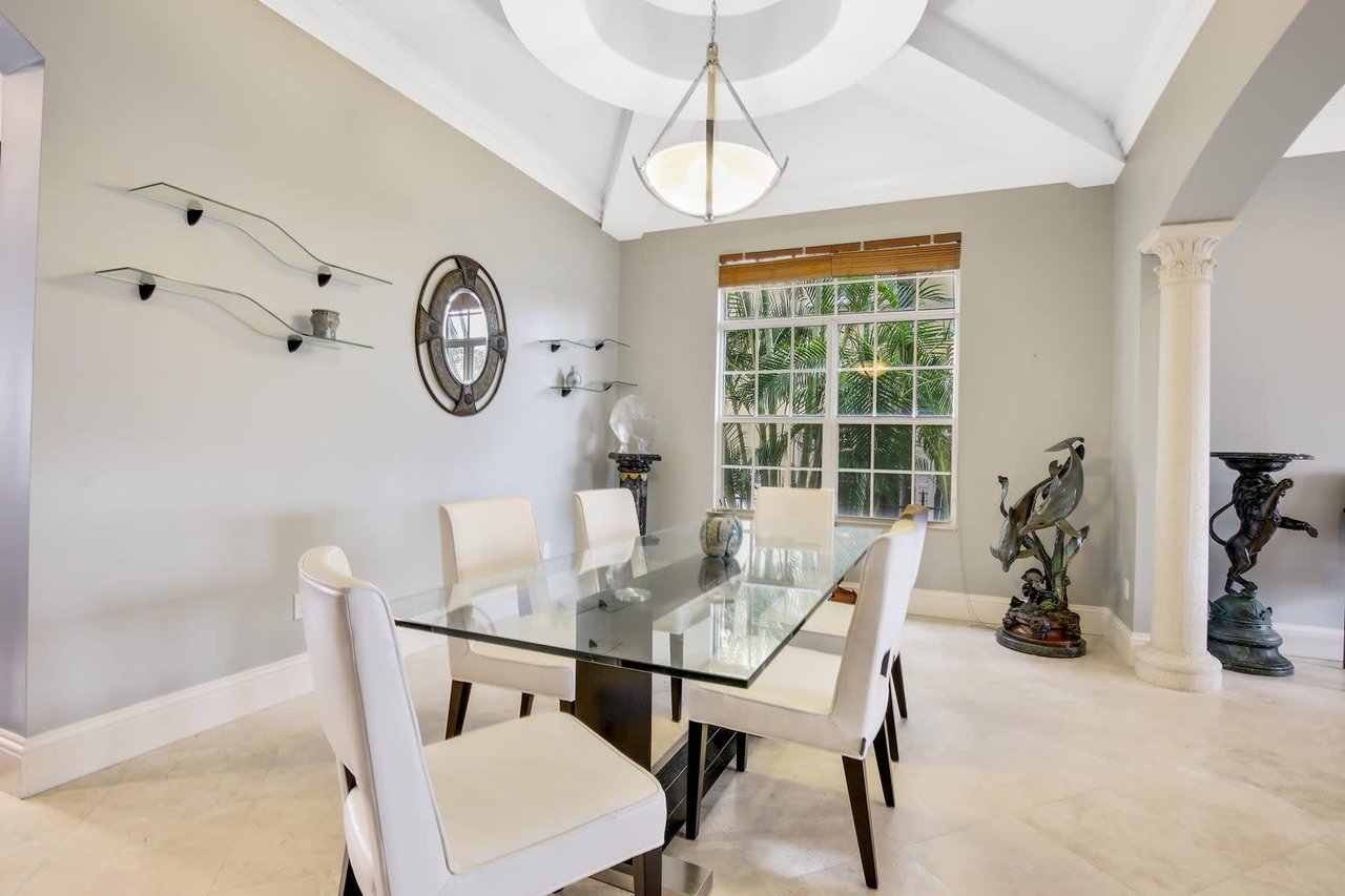 820 Ocean Inlet Dr