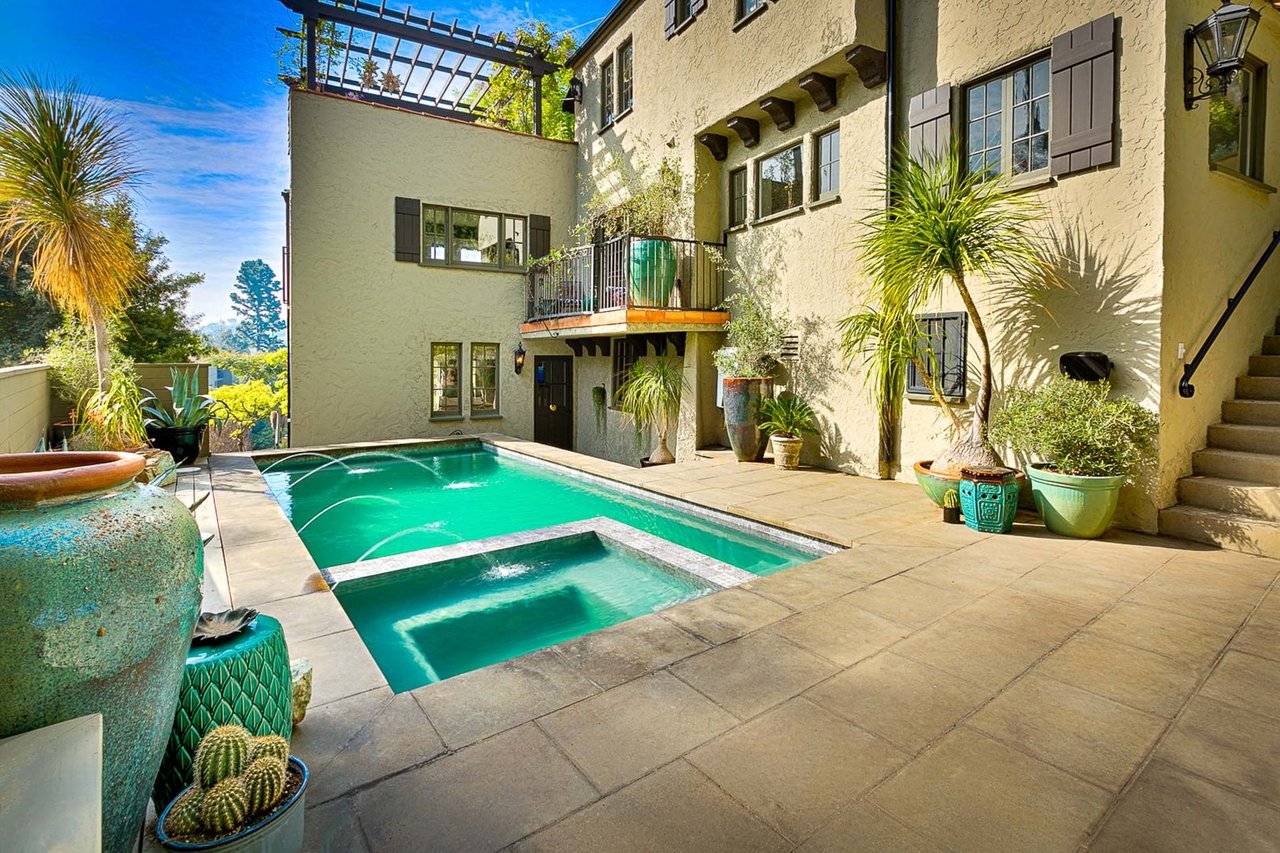 Cascade Luxe