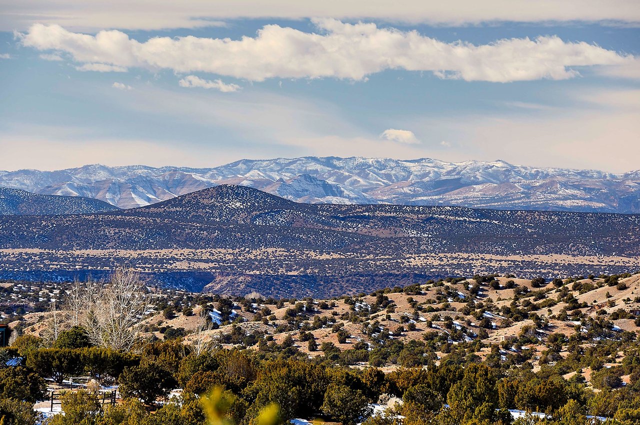 Tano Road, Las Dos, and La Tierra