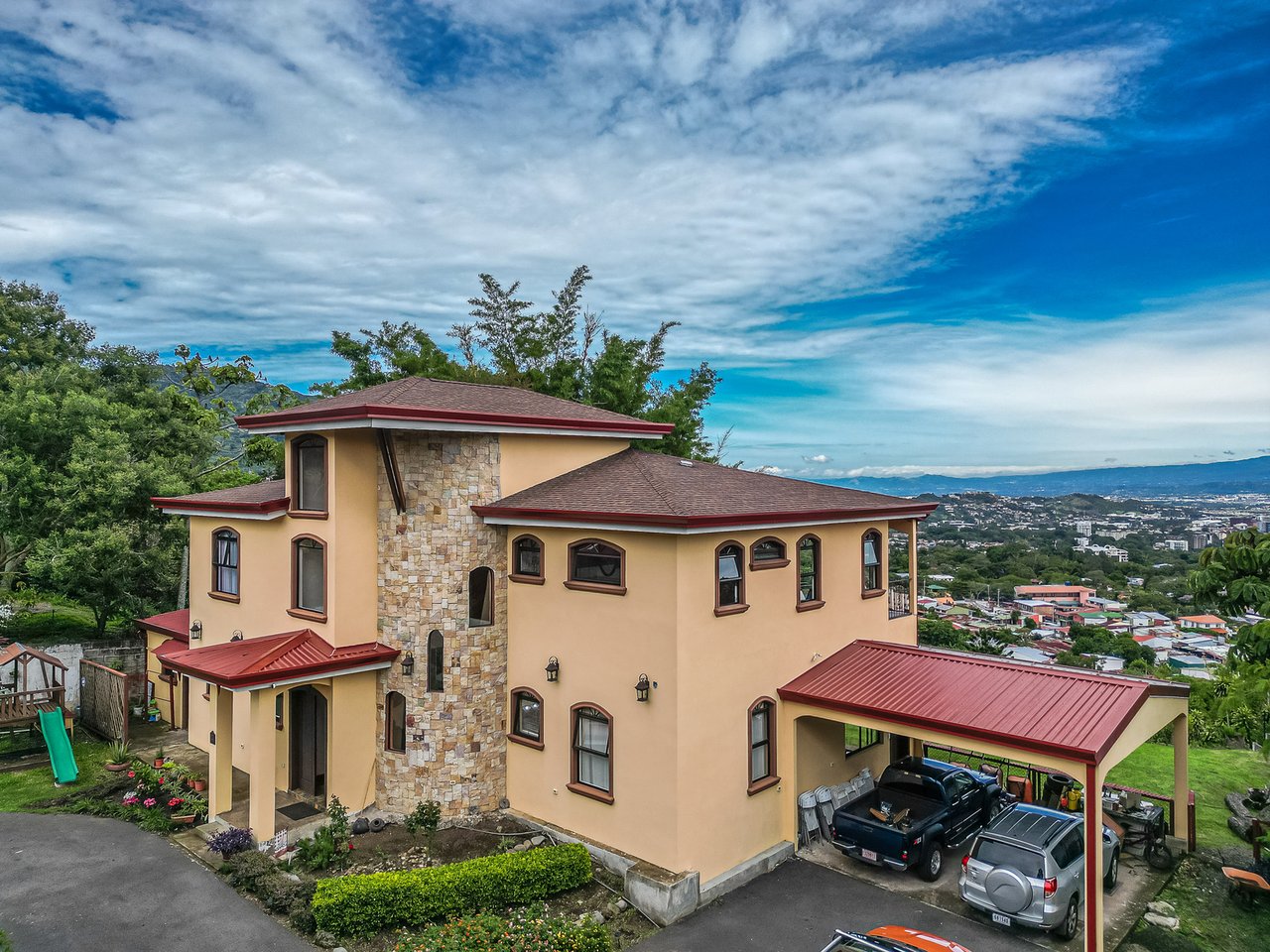 Panoramic View Pool Estate, Escazu, San Jose