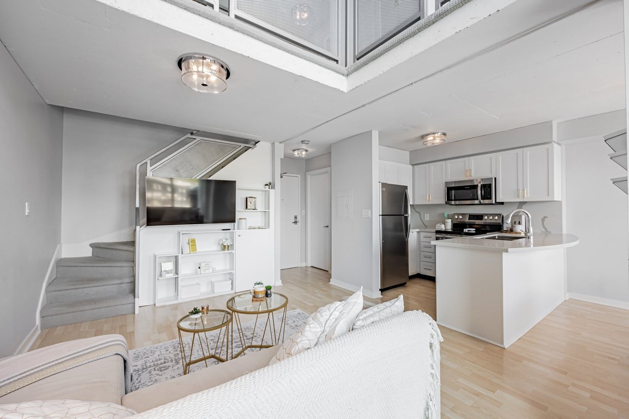 Experience Penthouse Living 