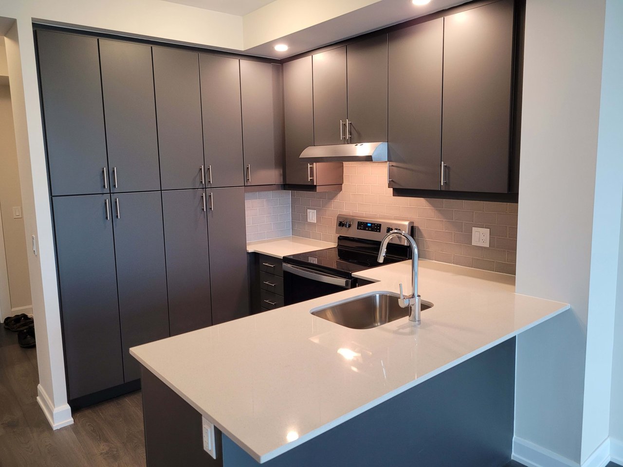 3200 William Coltson Ave, Unit 511