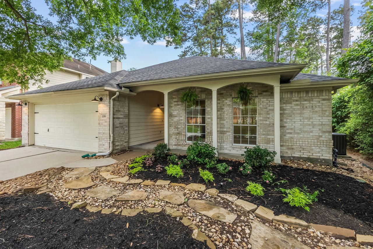  SOLD! Fully Remodeled Kitchen and Steps from the Park!  