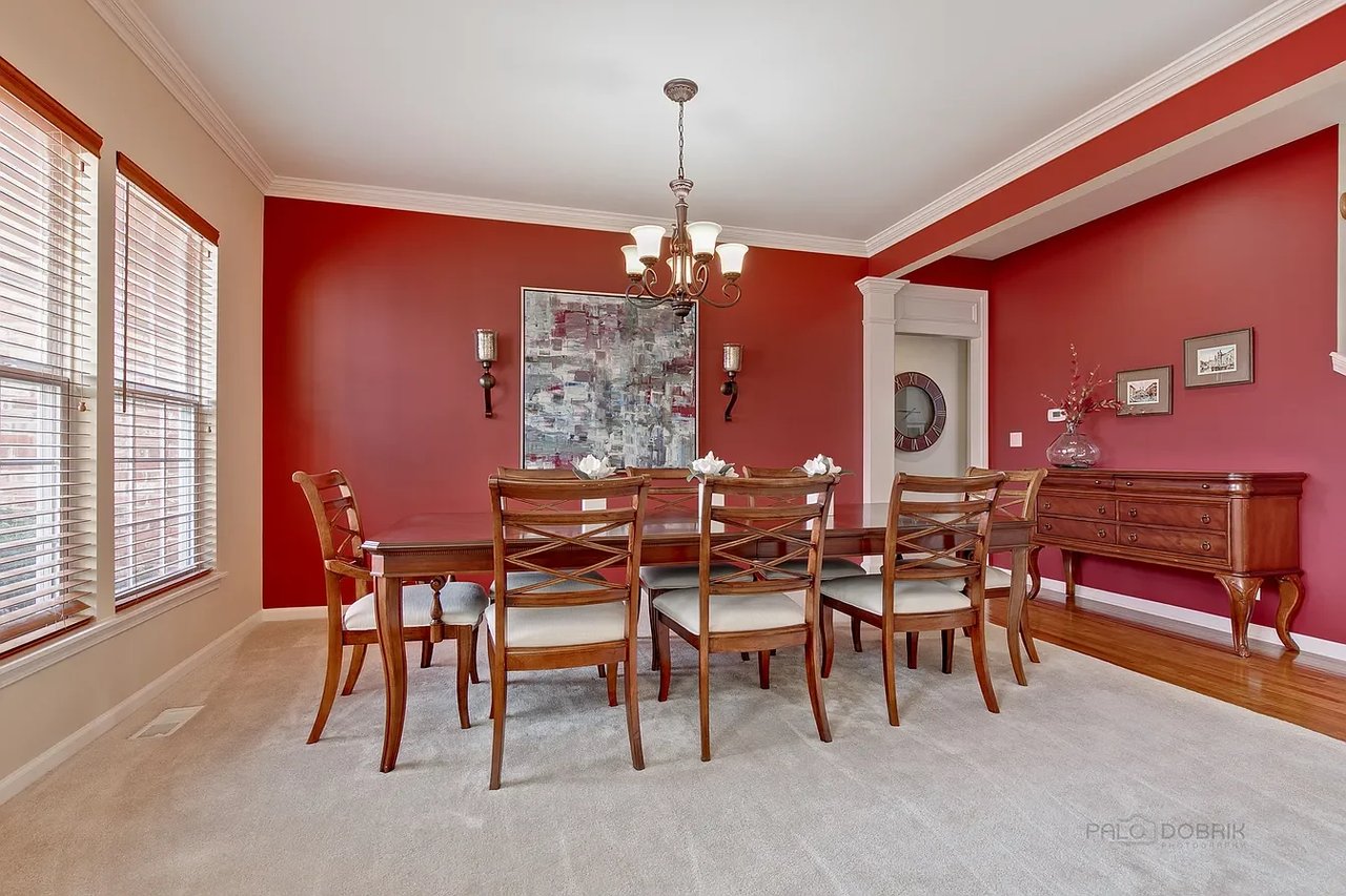 712 Porter Cir