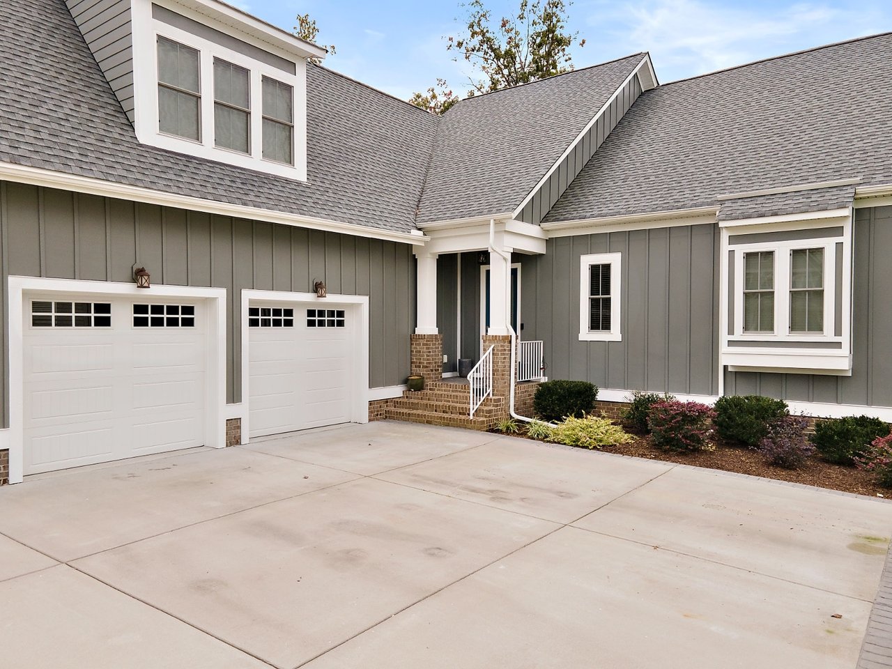 1400 Ascot Hill Terrace