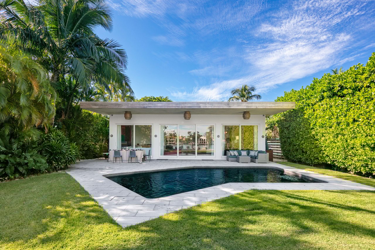 441 E Dilido Drive