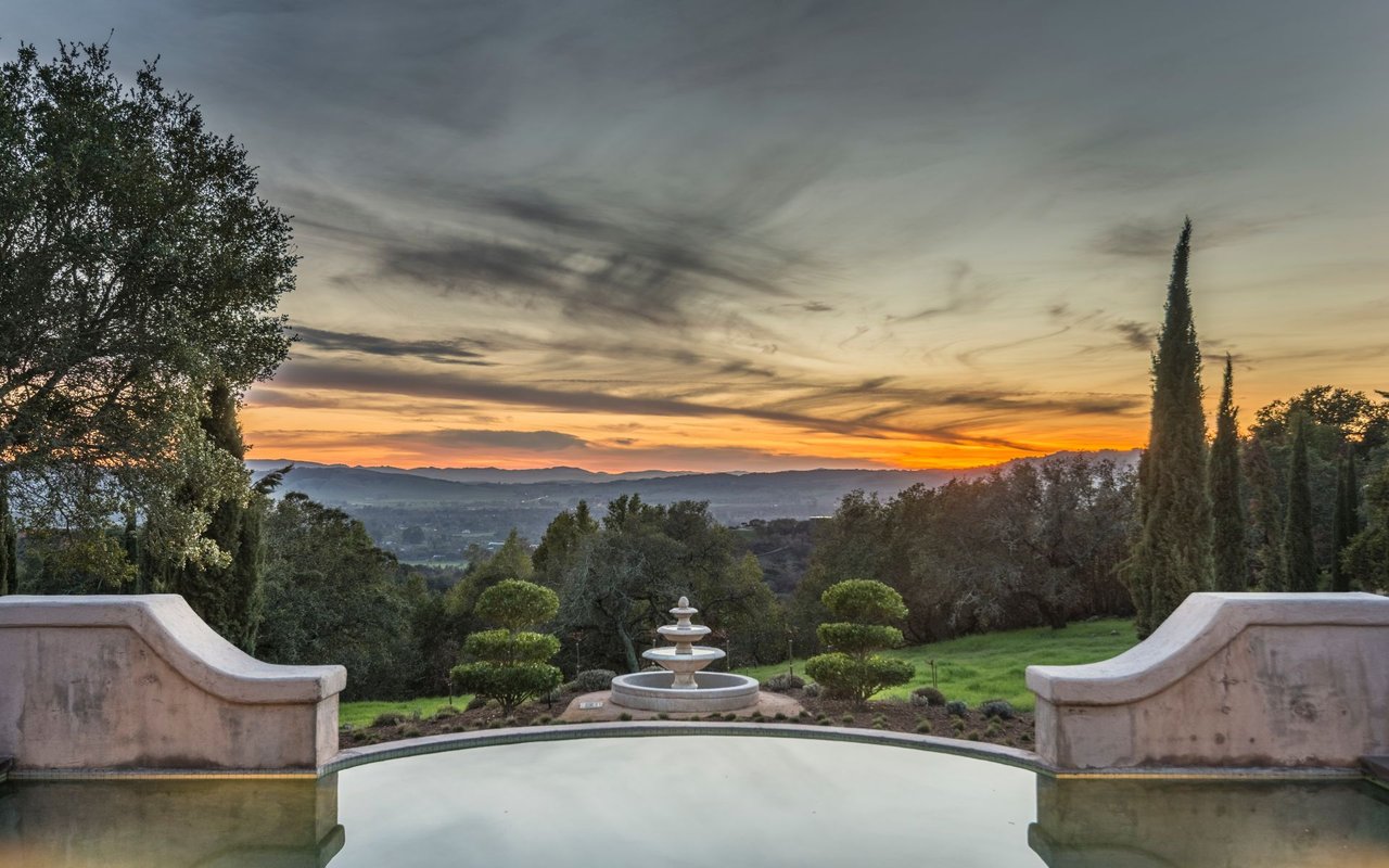Lovall Valley Road, Sonoma