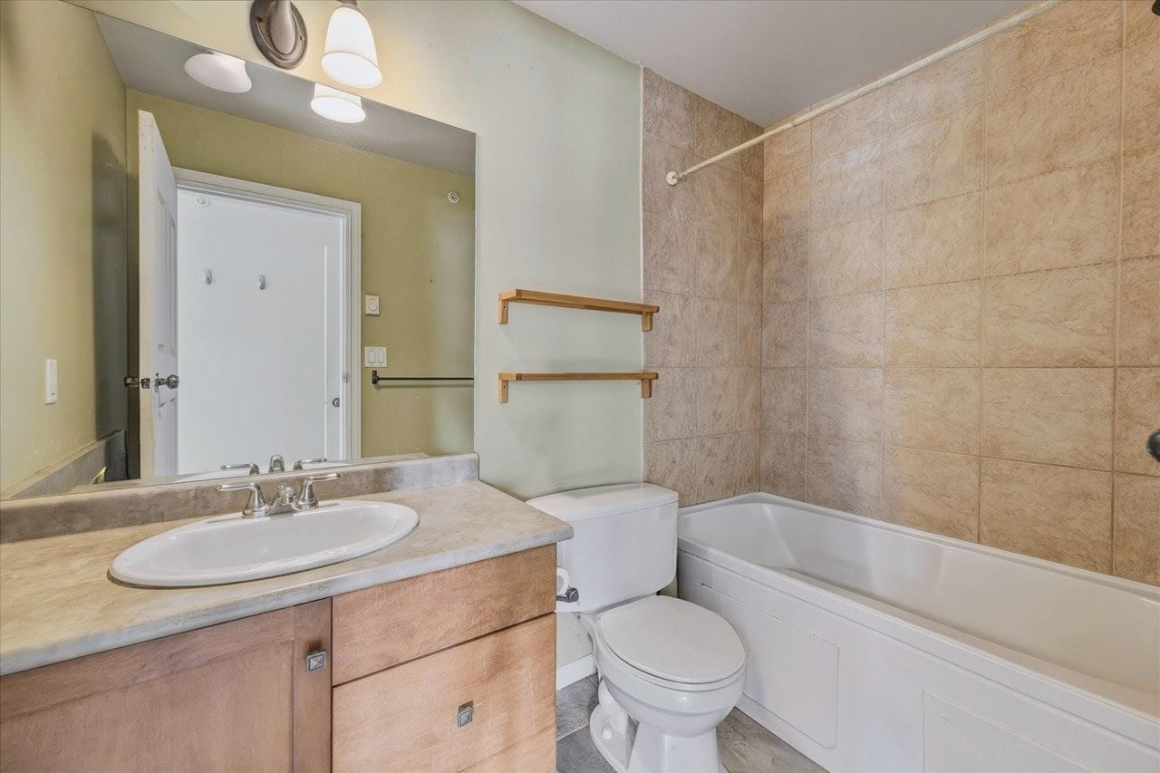 201-1436 Portage Rd