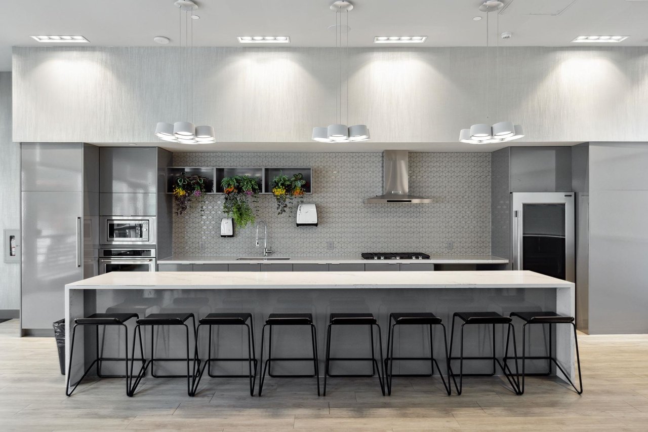 1601-530 Whiting Way, Coquitlam