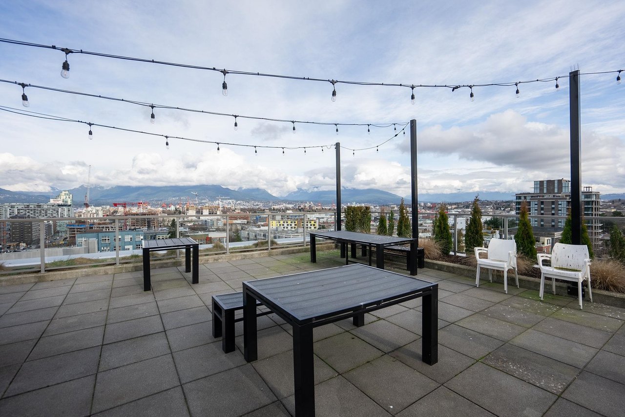 714-250 E 6th Ave