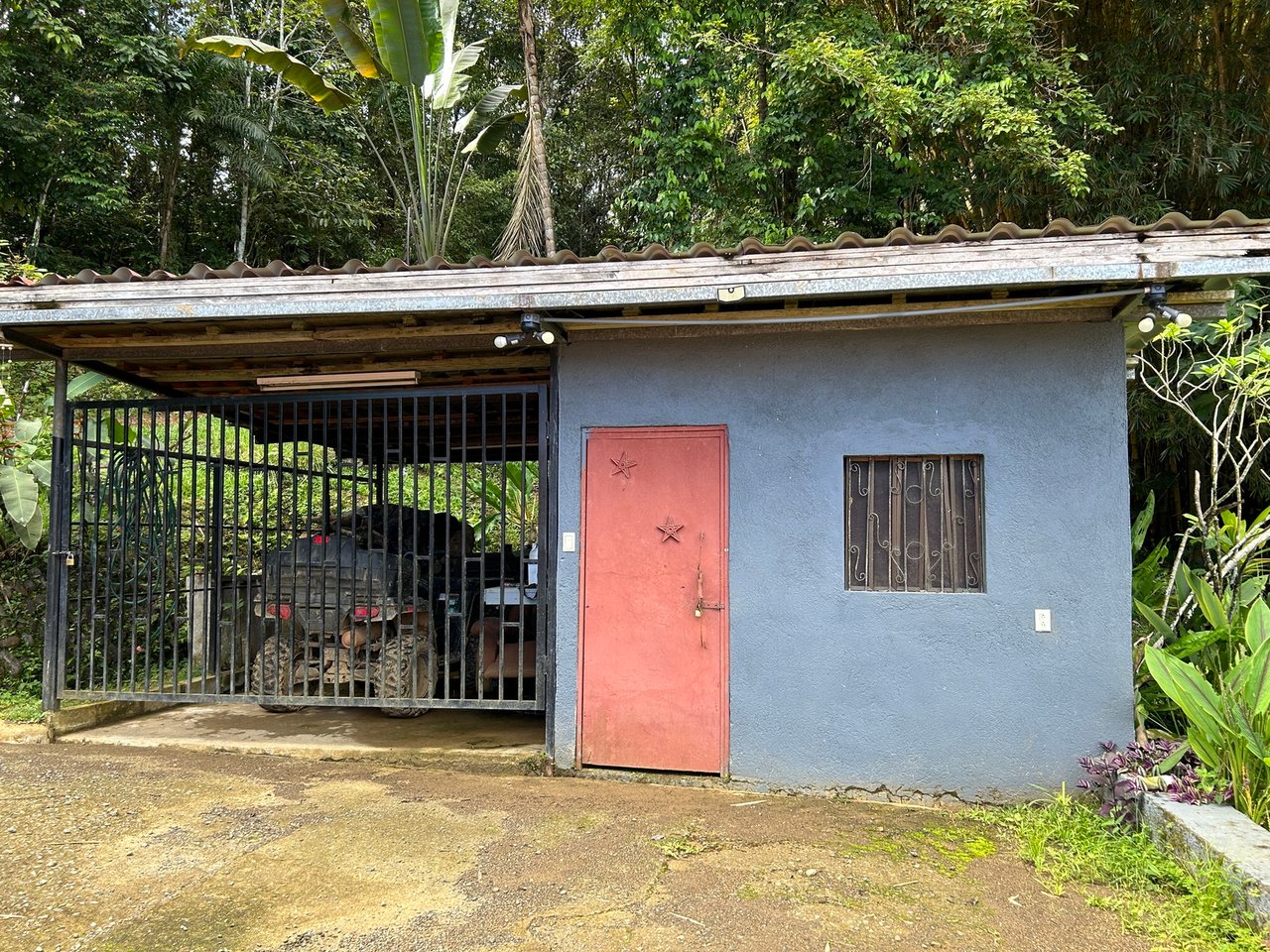 Waterfall View Cabin Estate, Perez Zeledon, San Jose