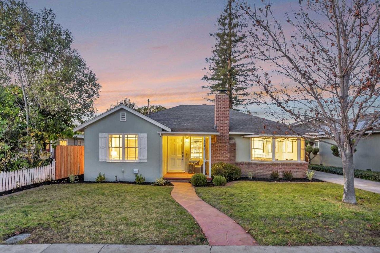 1145 Manor DR