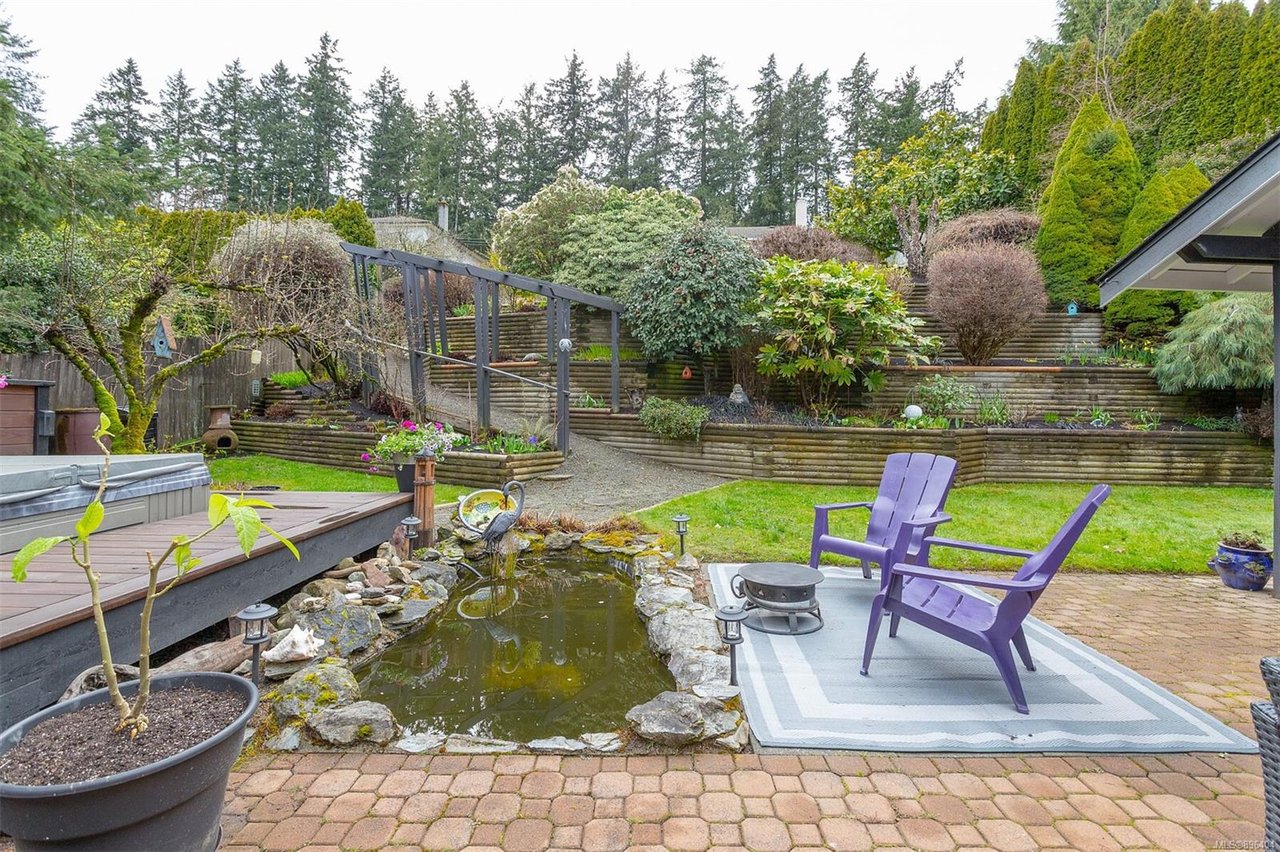 7448 East Saanich Rd, Central Saanich