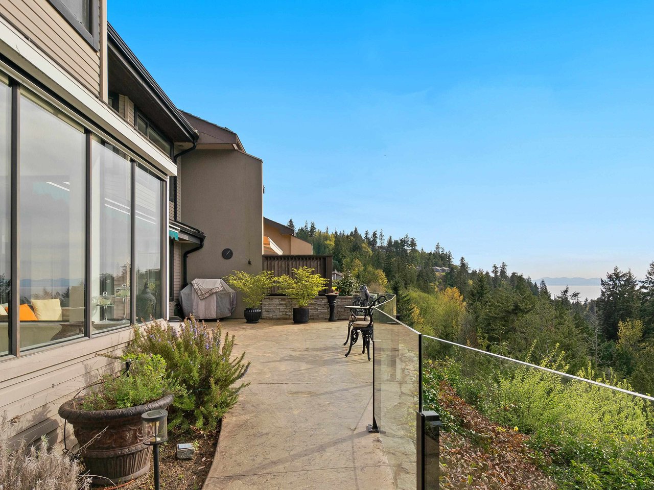5349 Aspen Dr