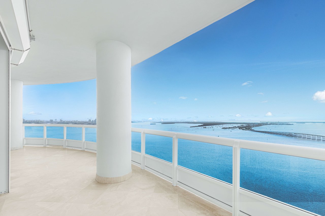 Santa Maria Brickell Duplex PH with Boat Dock