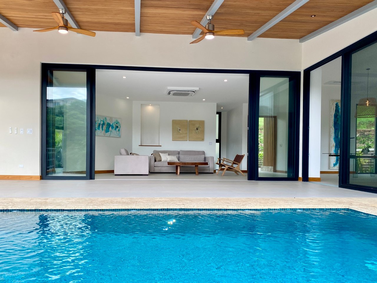 Modern Infinity Pool House, Tamarindo, Guanacaste
