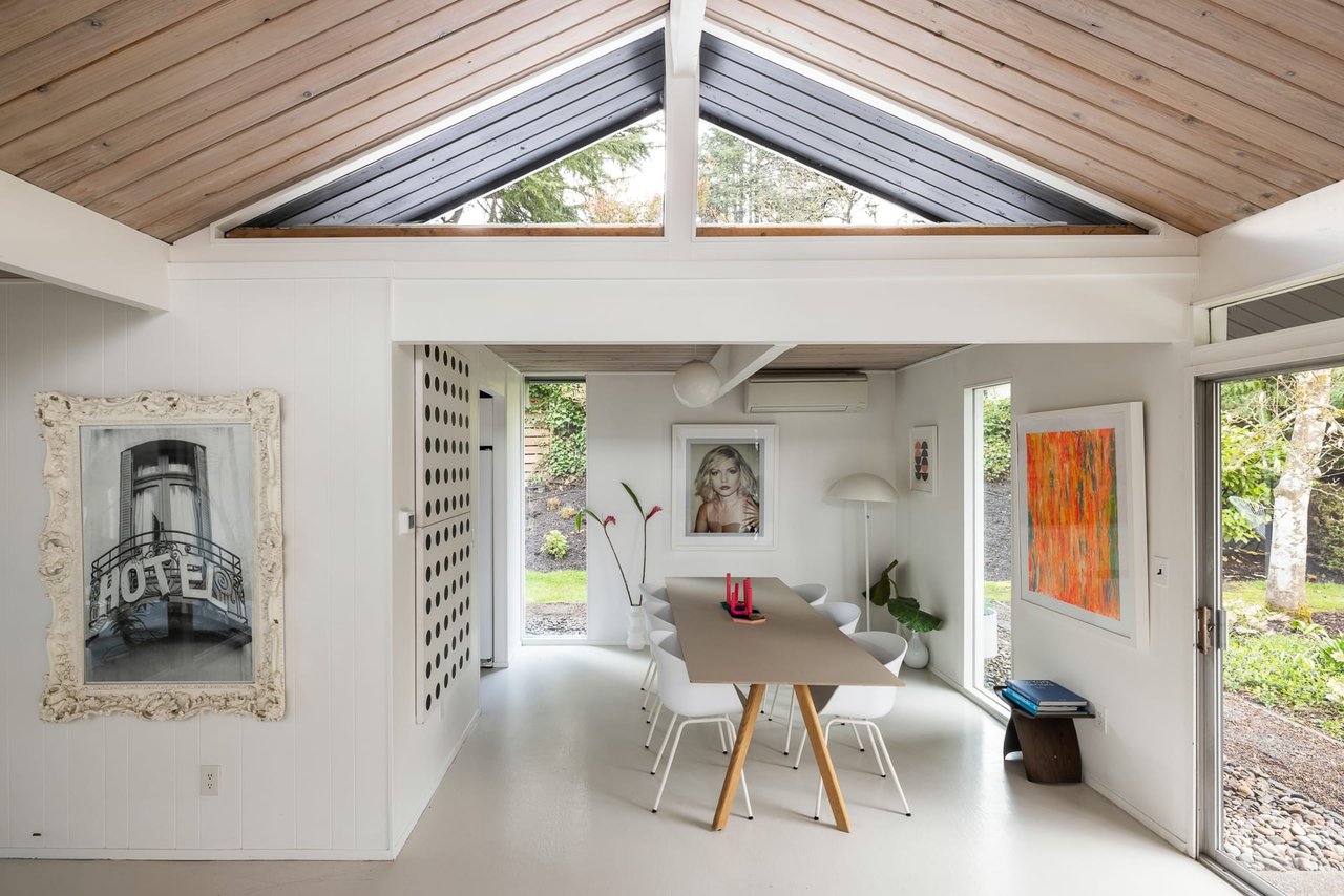 Rummer Dream House in Vista Brook