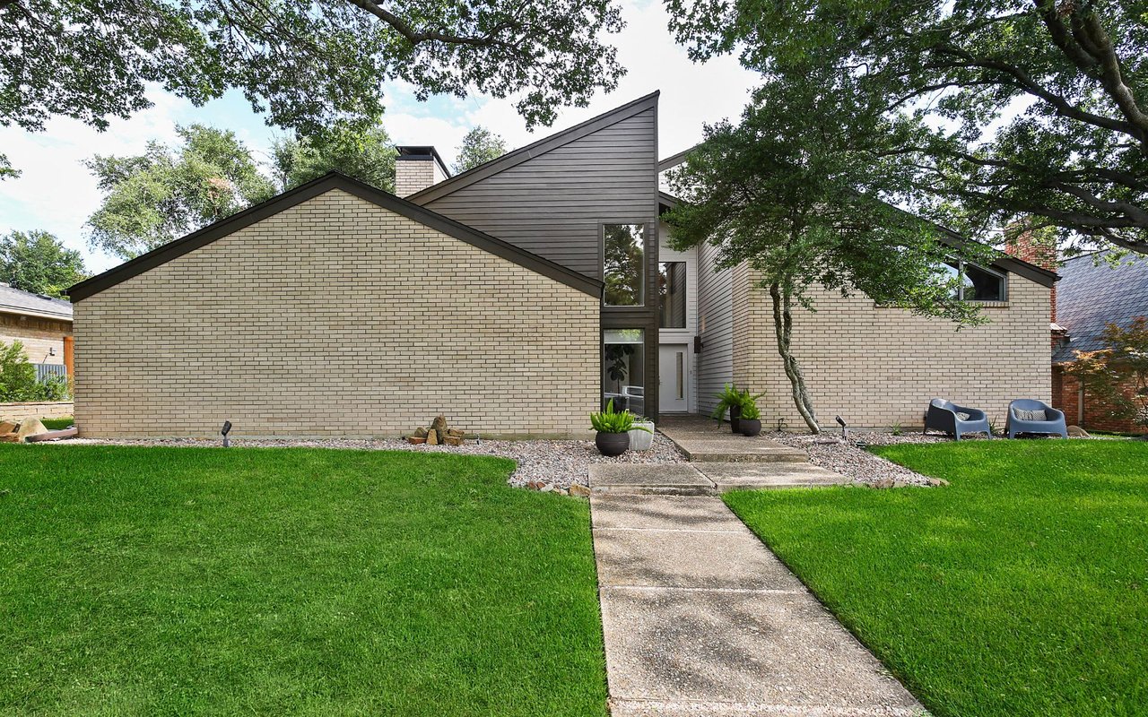 9428 Viewside Dr