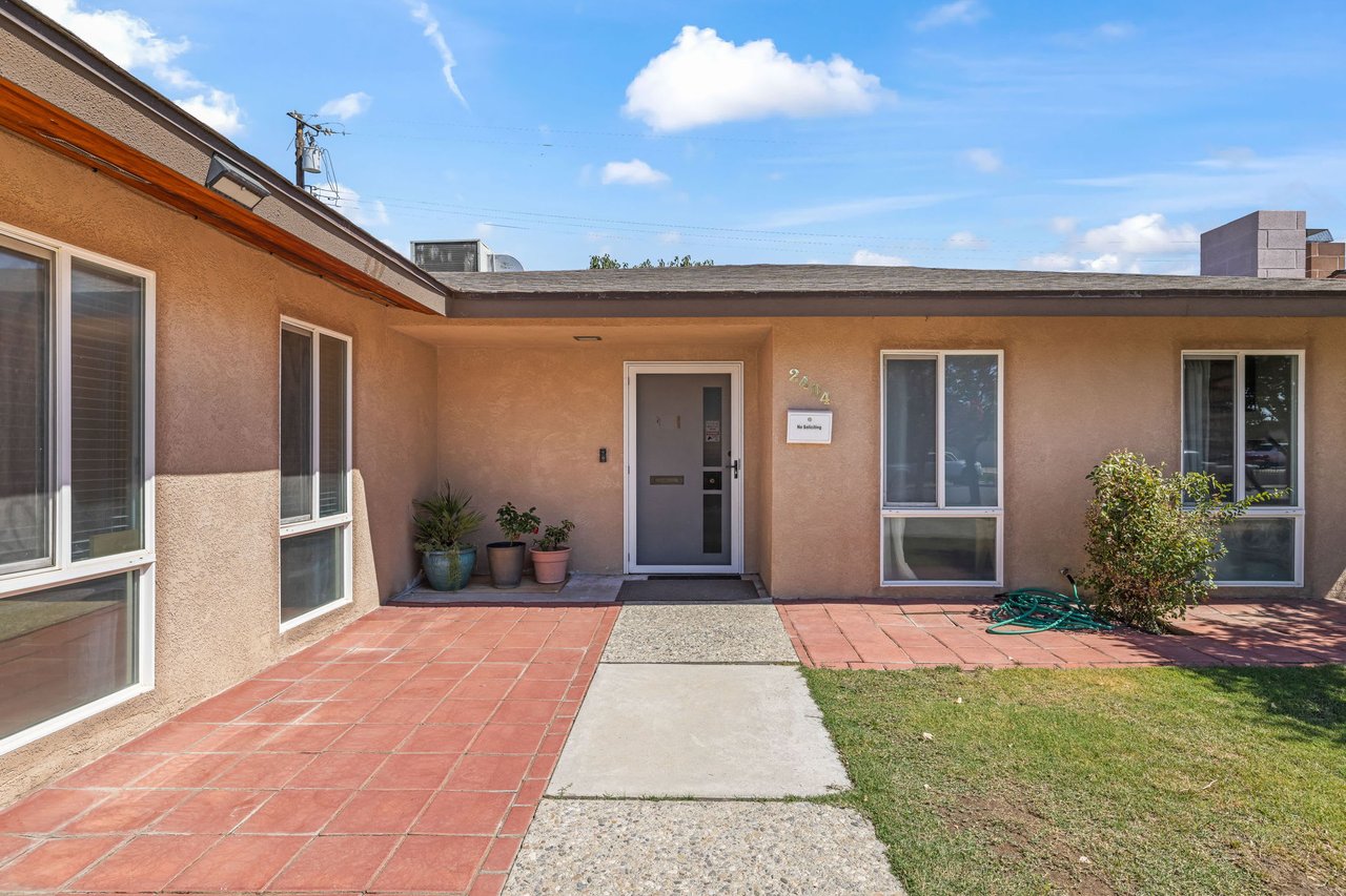 2404 Belvedere Avenue, Bakersfield, CA 93304