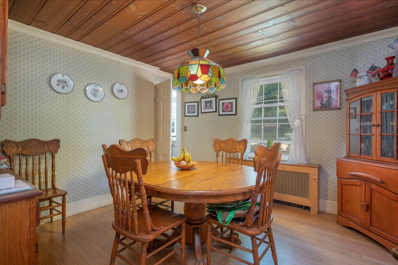192 Runnymede Rd