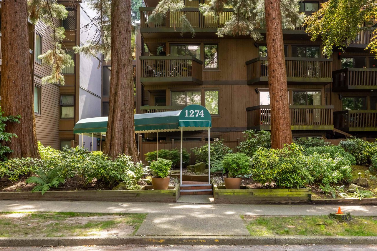 103-1274 Barclay St