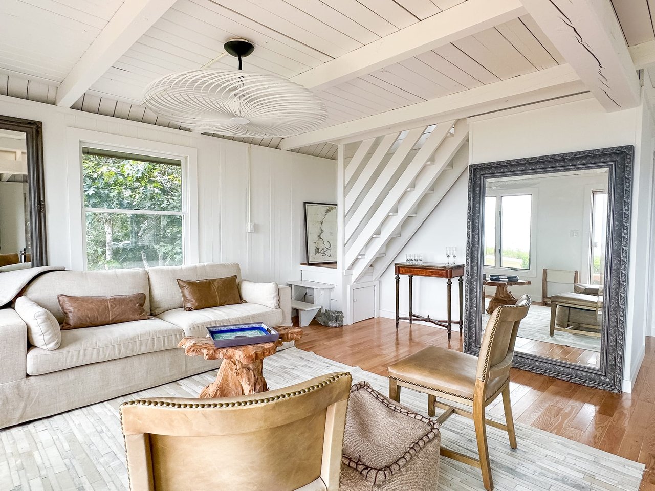 Luxurious East Chop Cottage