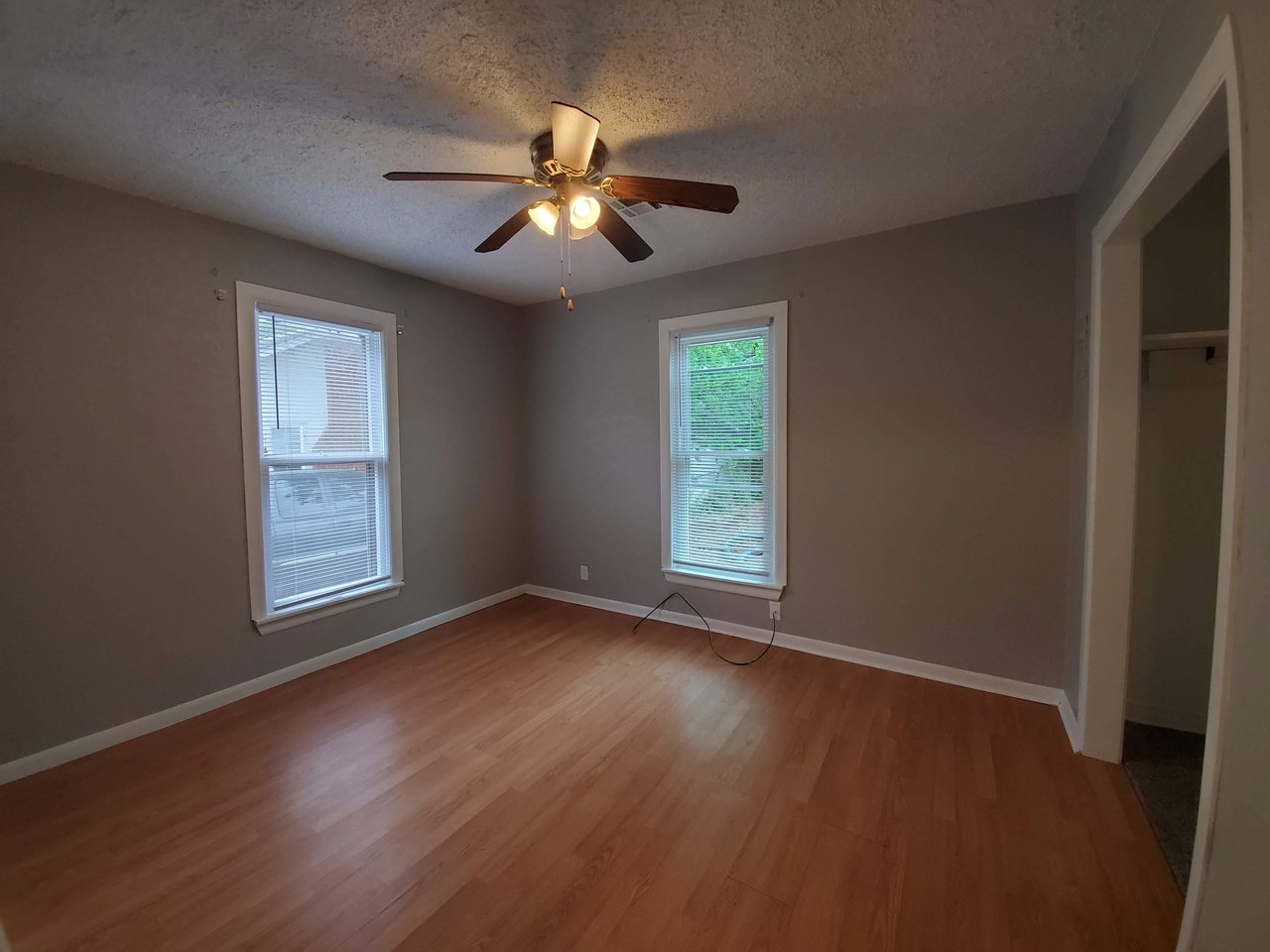 21 W Georgia