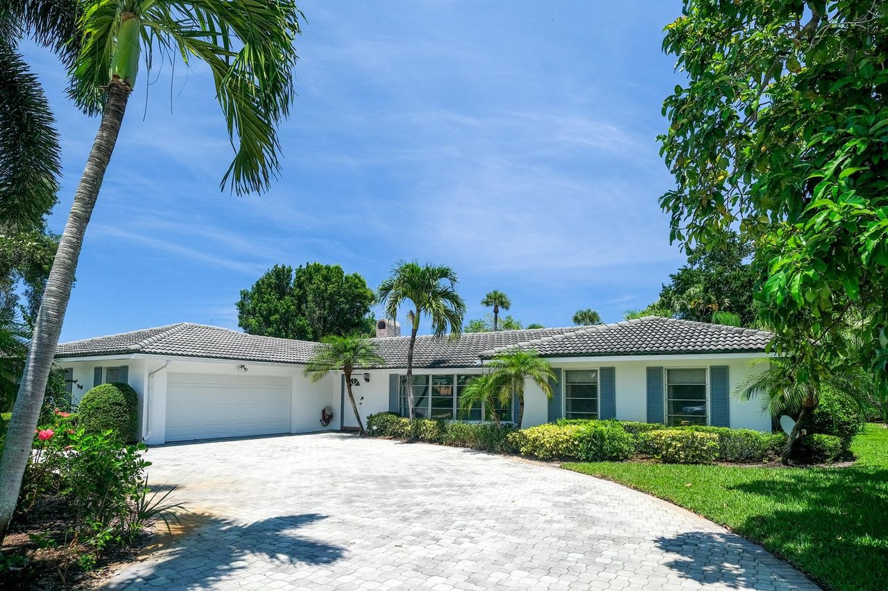 144 Country Club Dr