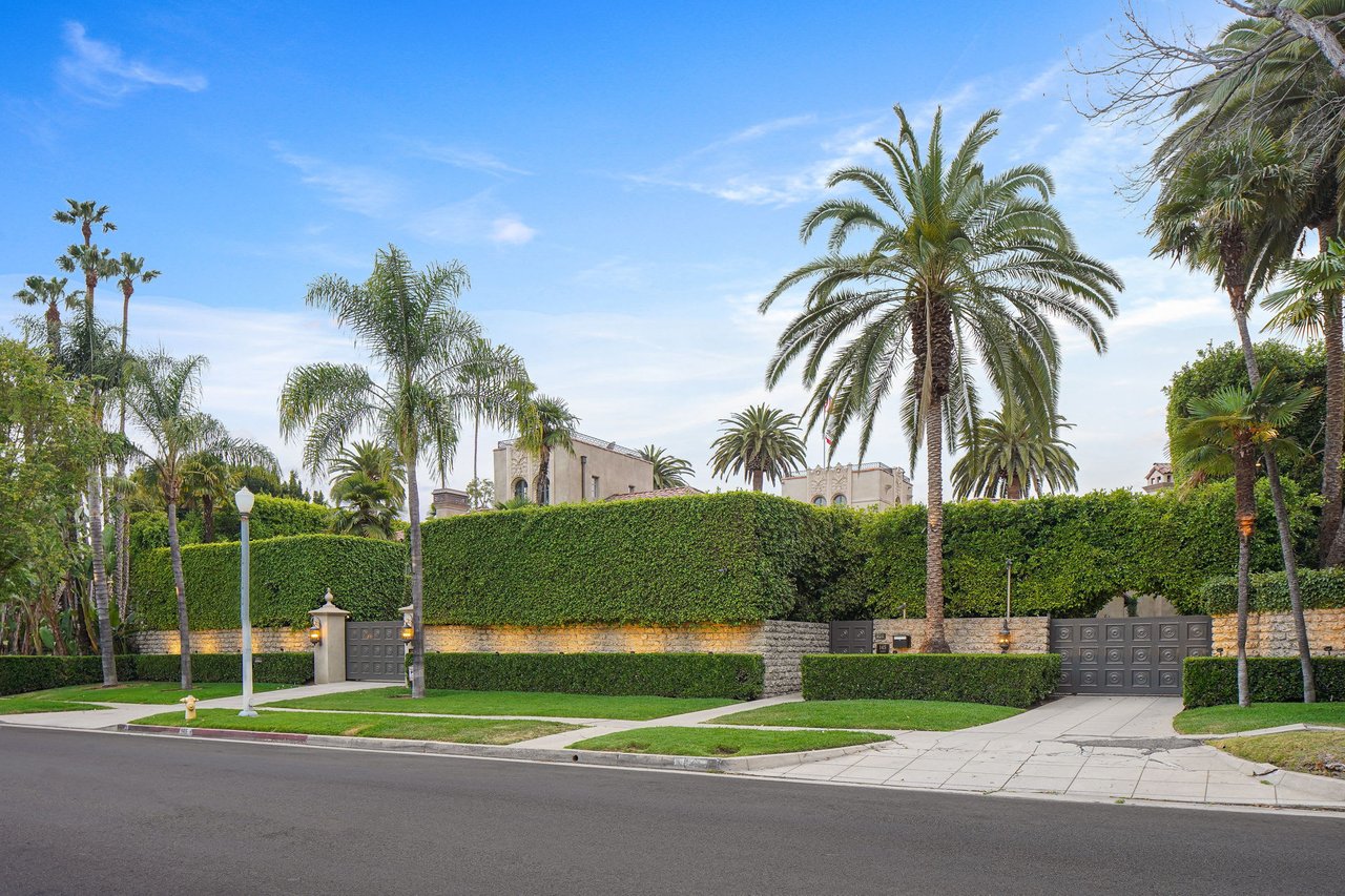 Presenting A Grand Mediterranean Compound in Hancock Park