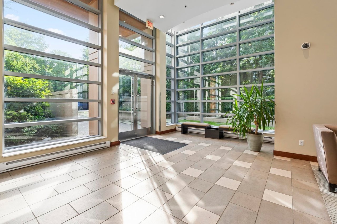 710-9266 University Cres