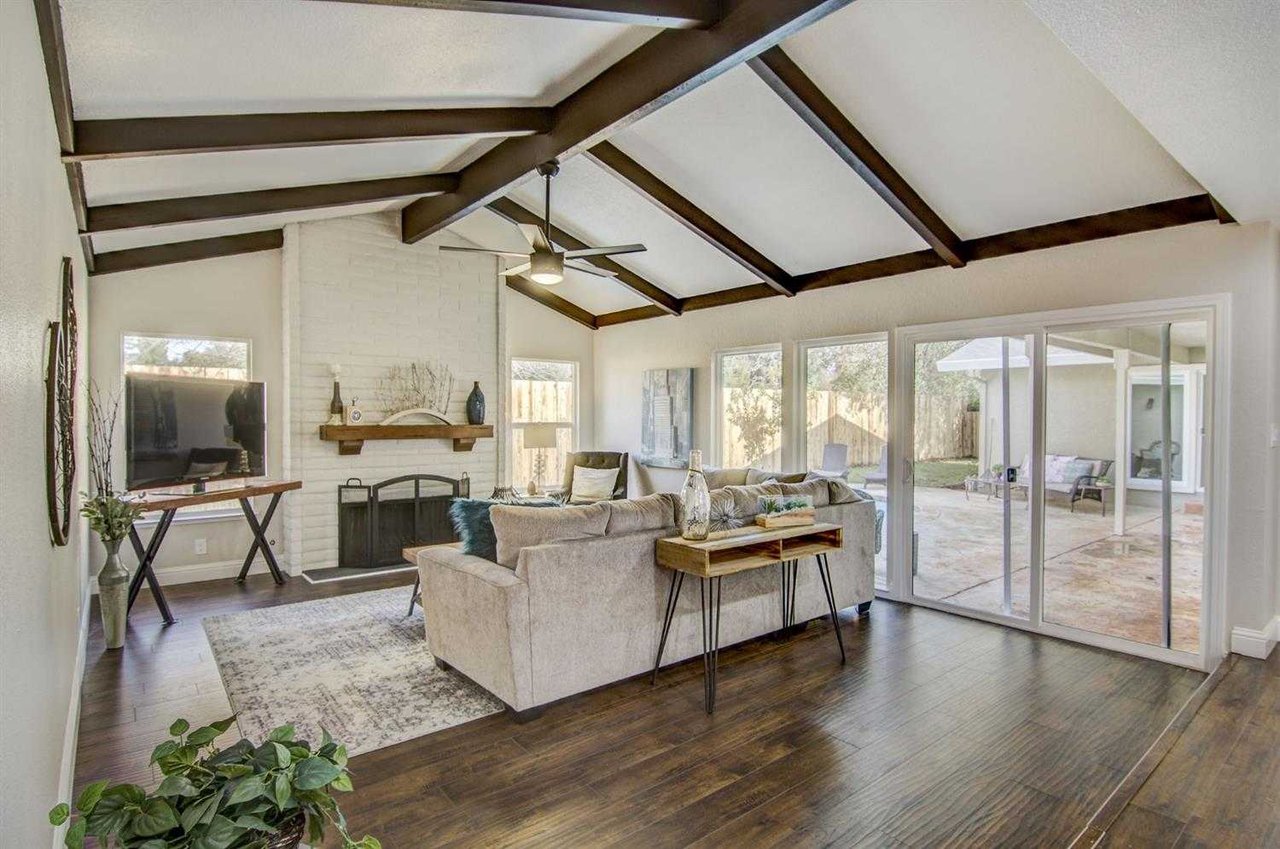 2587 American River Drive