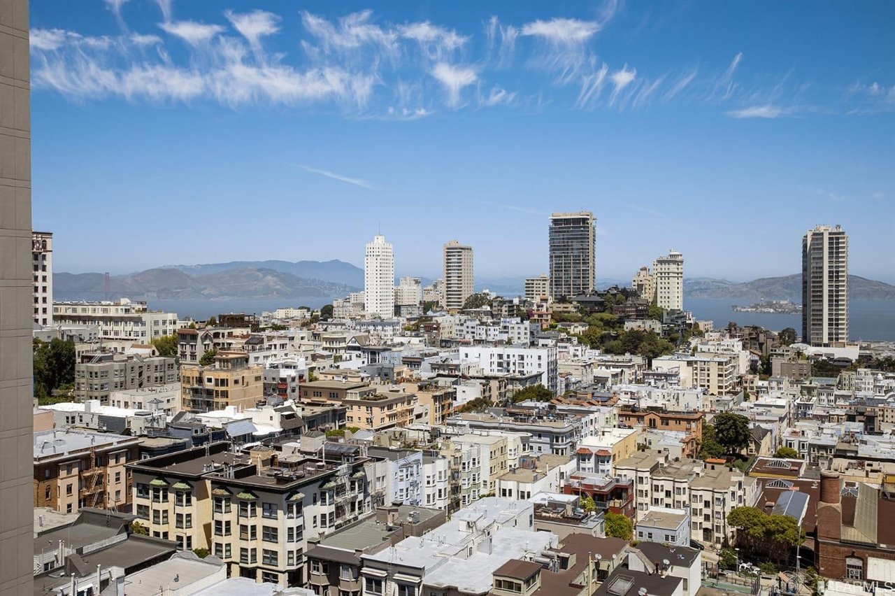 Iconic, Rarely Available Nob Hill Penthouse