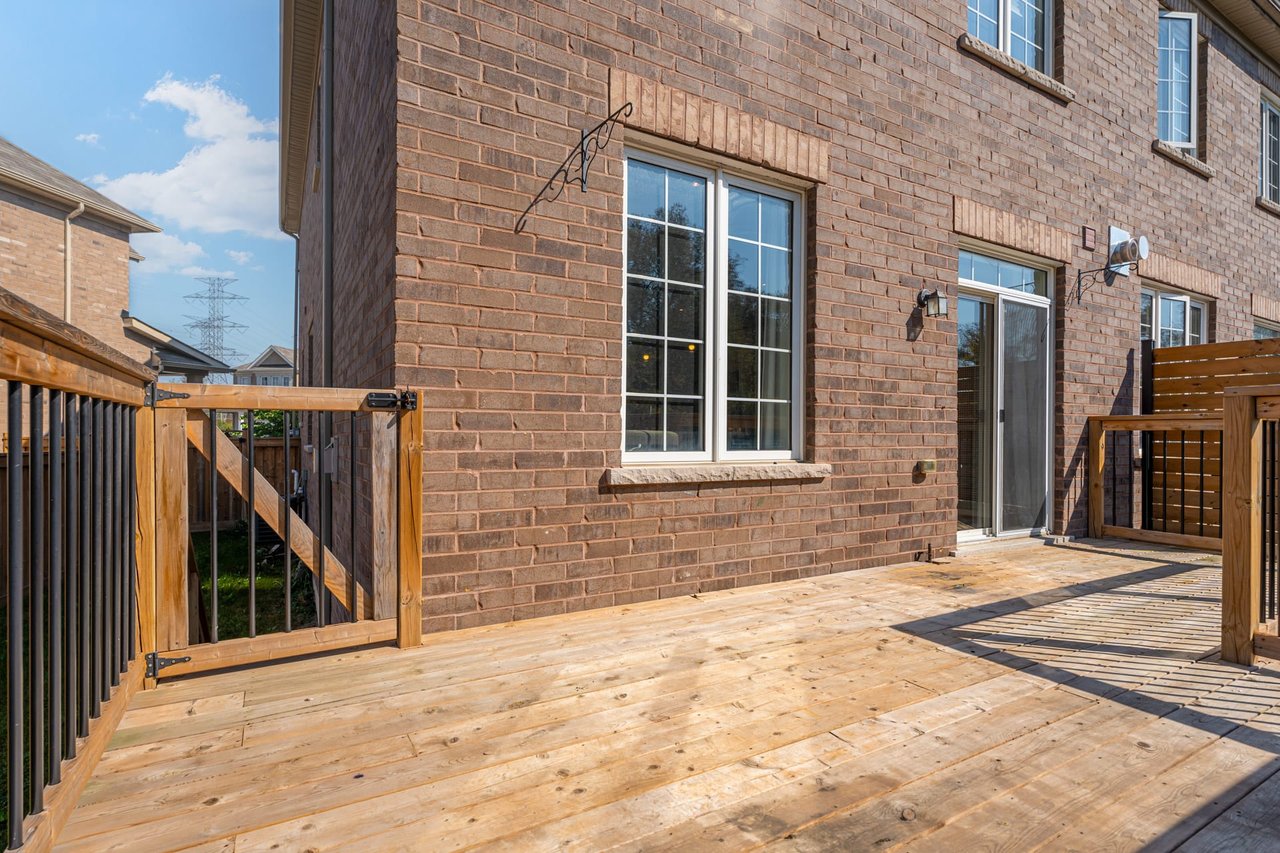9 Keenlyside Lane