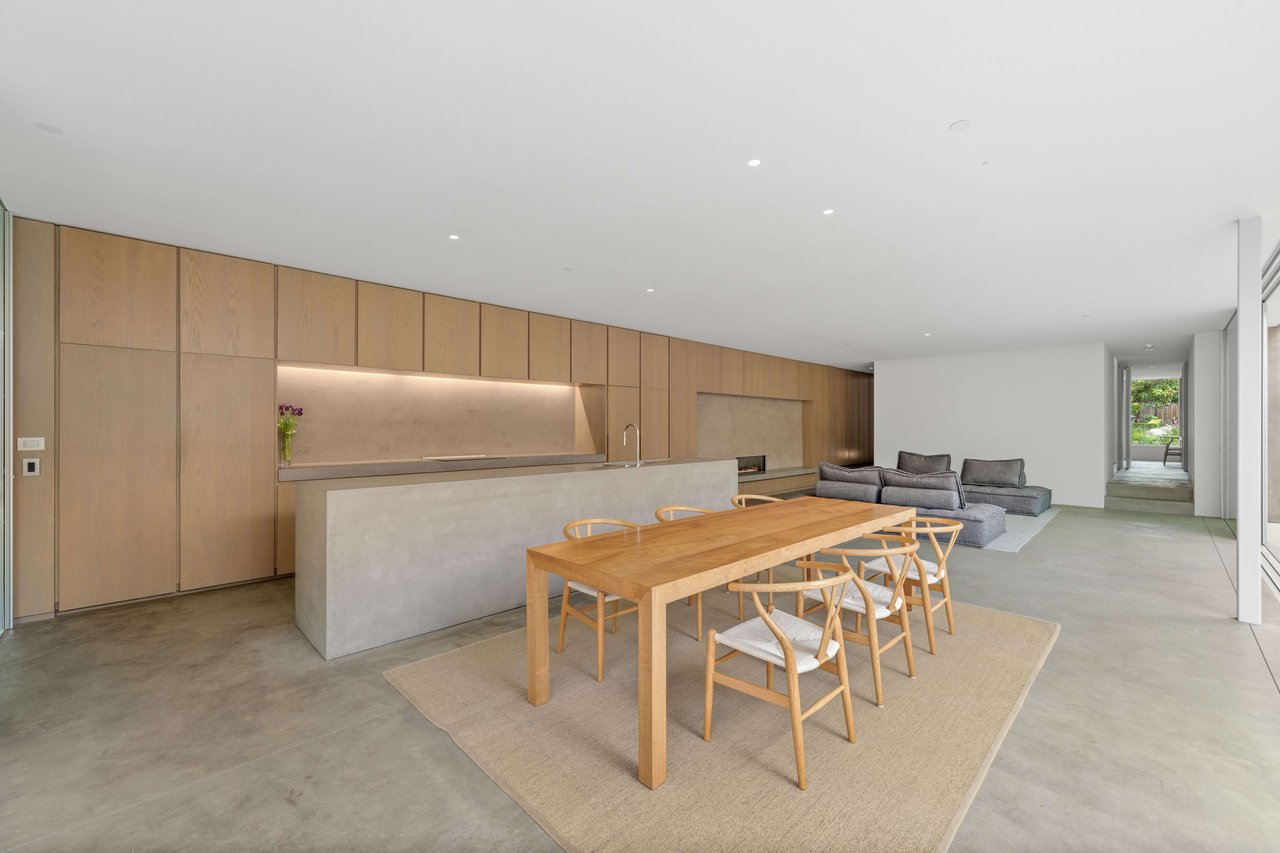  722 17th St, North of Montana