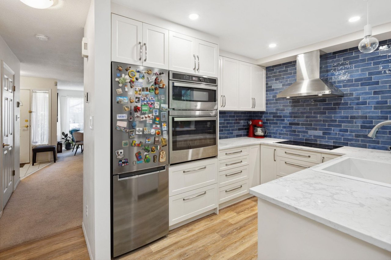 2922 Mt Seymour Pkwy
