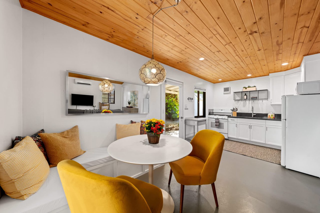 1518 Valley Drive, Topanga