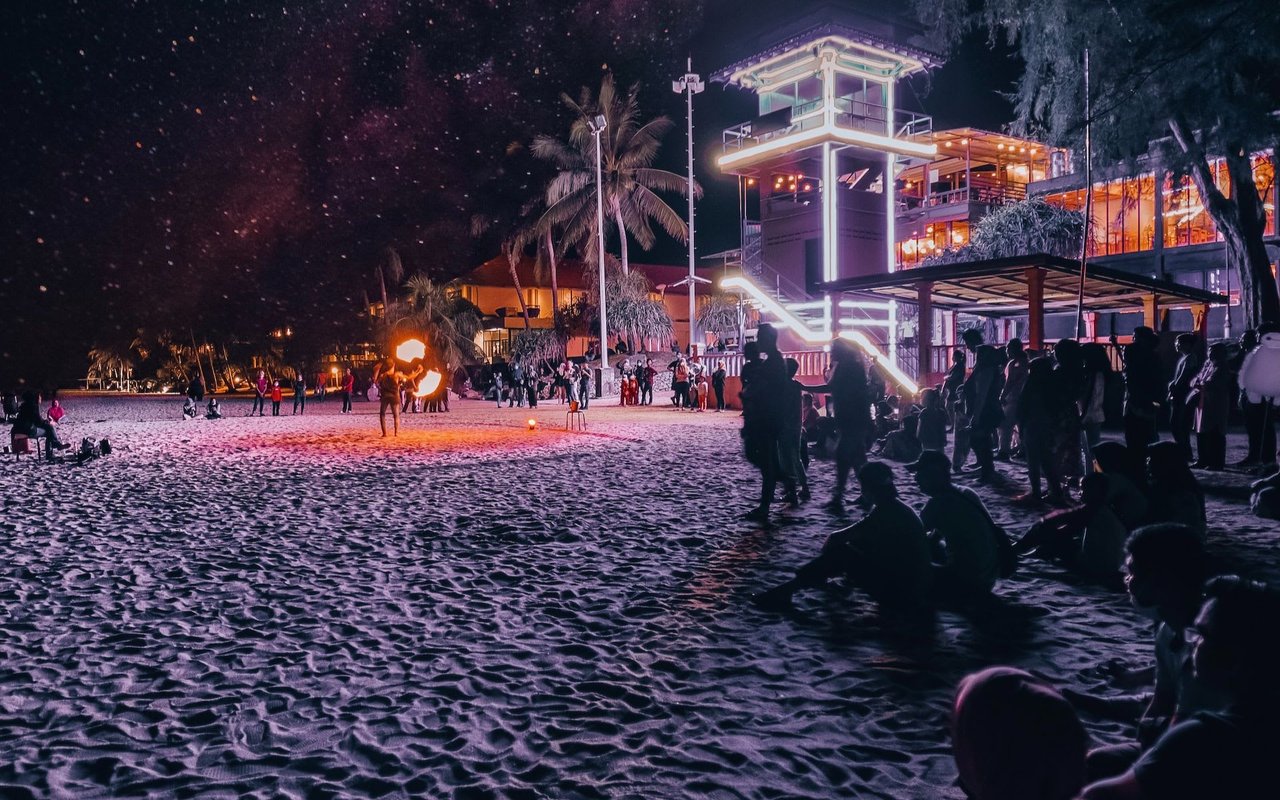 Uptown Huntington Beach Nightlife