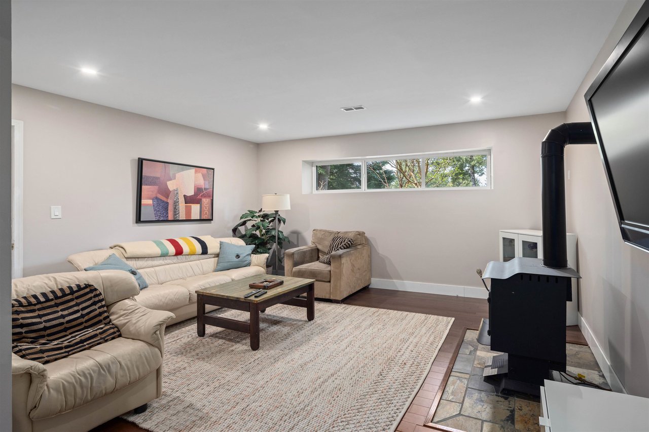 2544 Orkney Wy