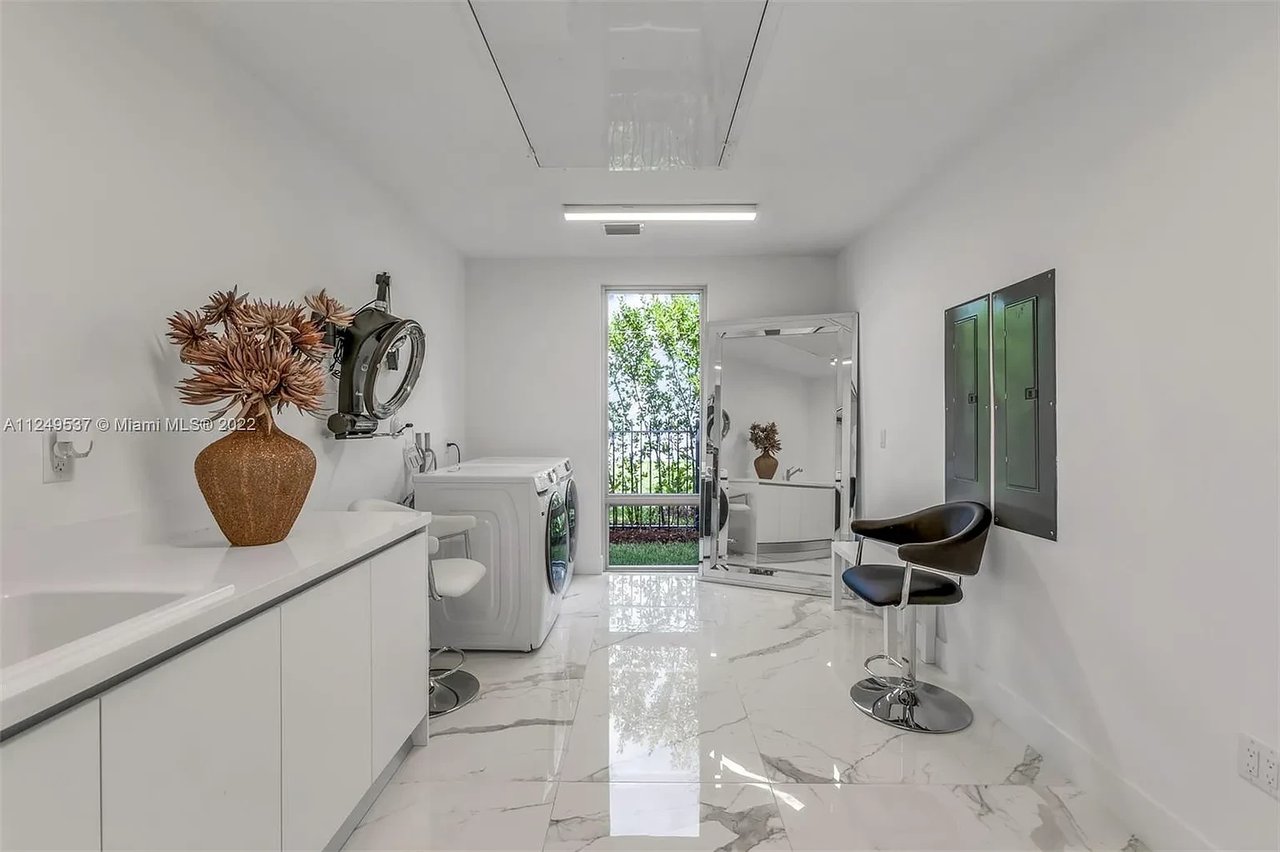 16672 S Botaniko Dr S