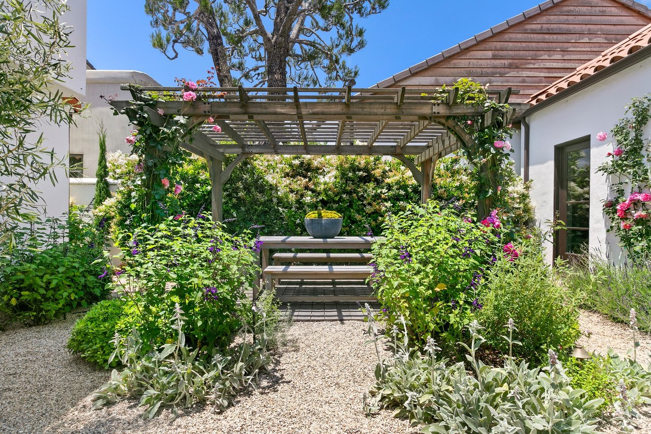 New Listing at 551 Lincoln Blvd. in Santa Monica