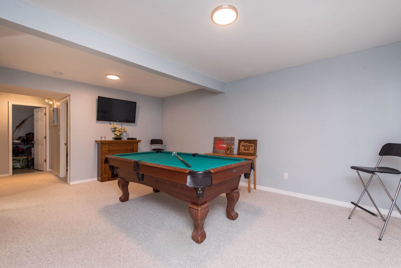 42-6450 Blackwood Ln
