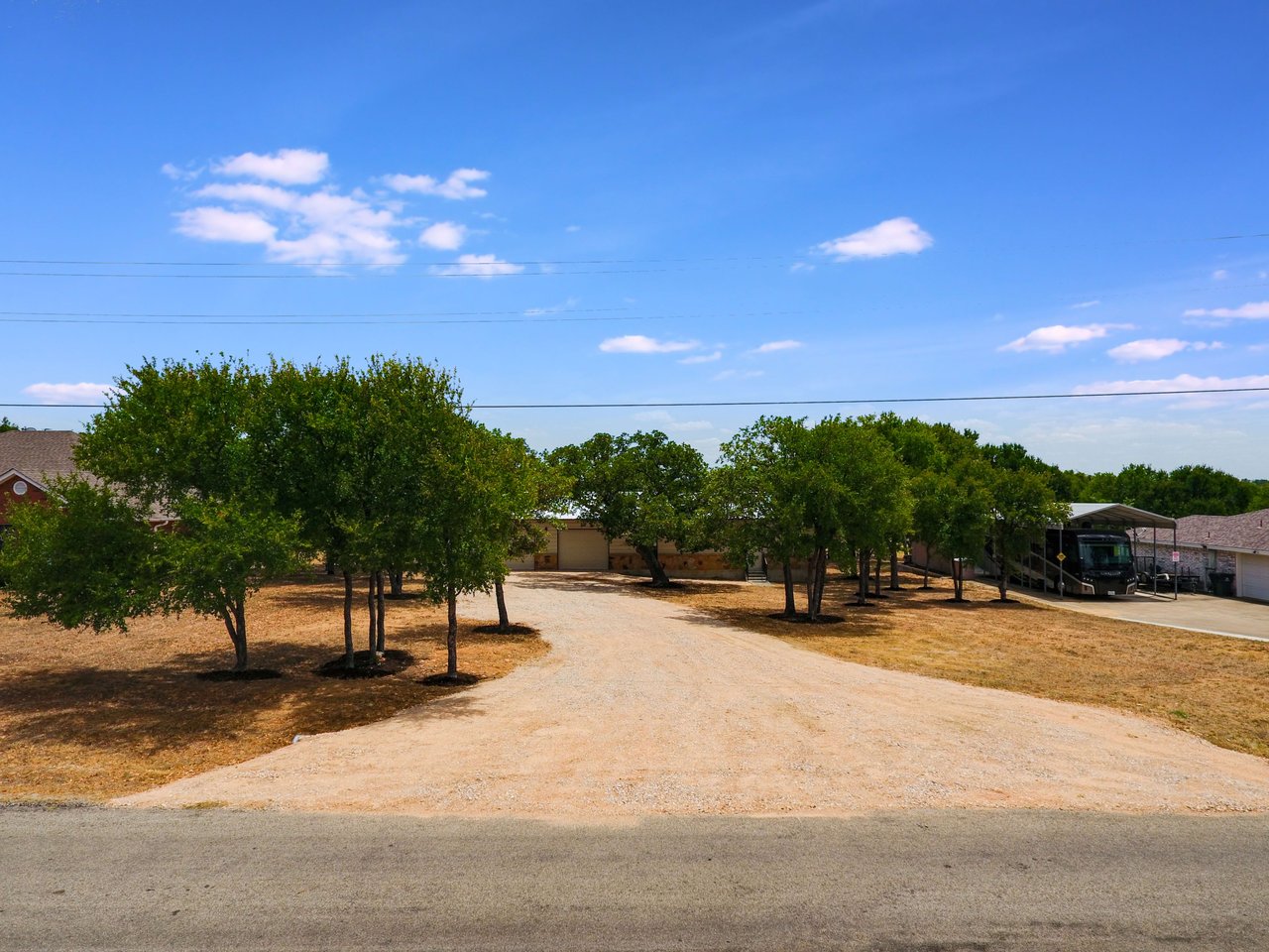 1138 Skyline Dr