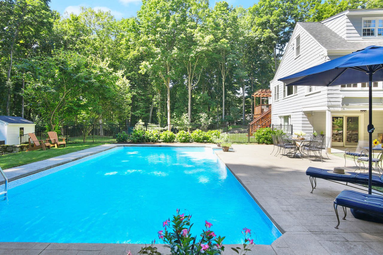 12 Bushy Ridge Road
