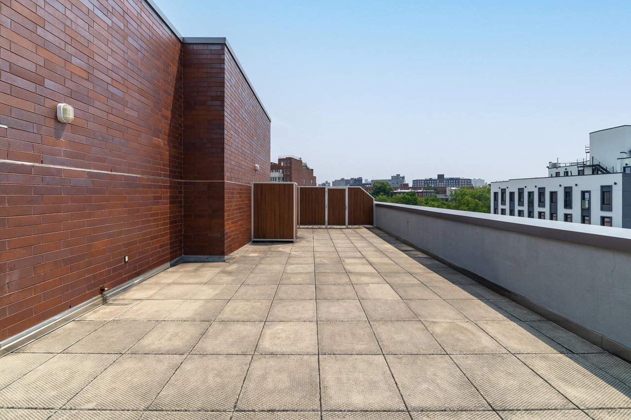 535 Classon Avenue, Apt 201