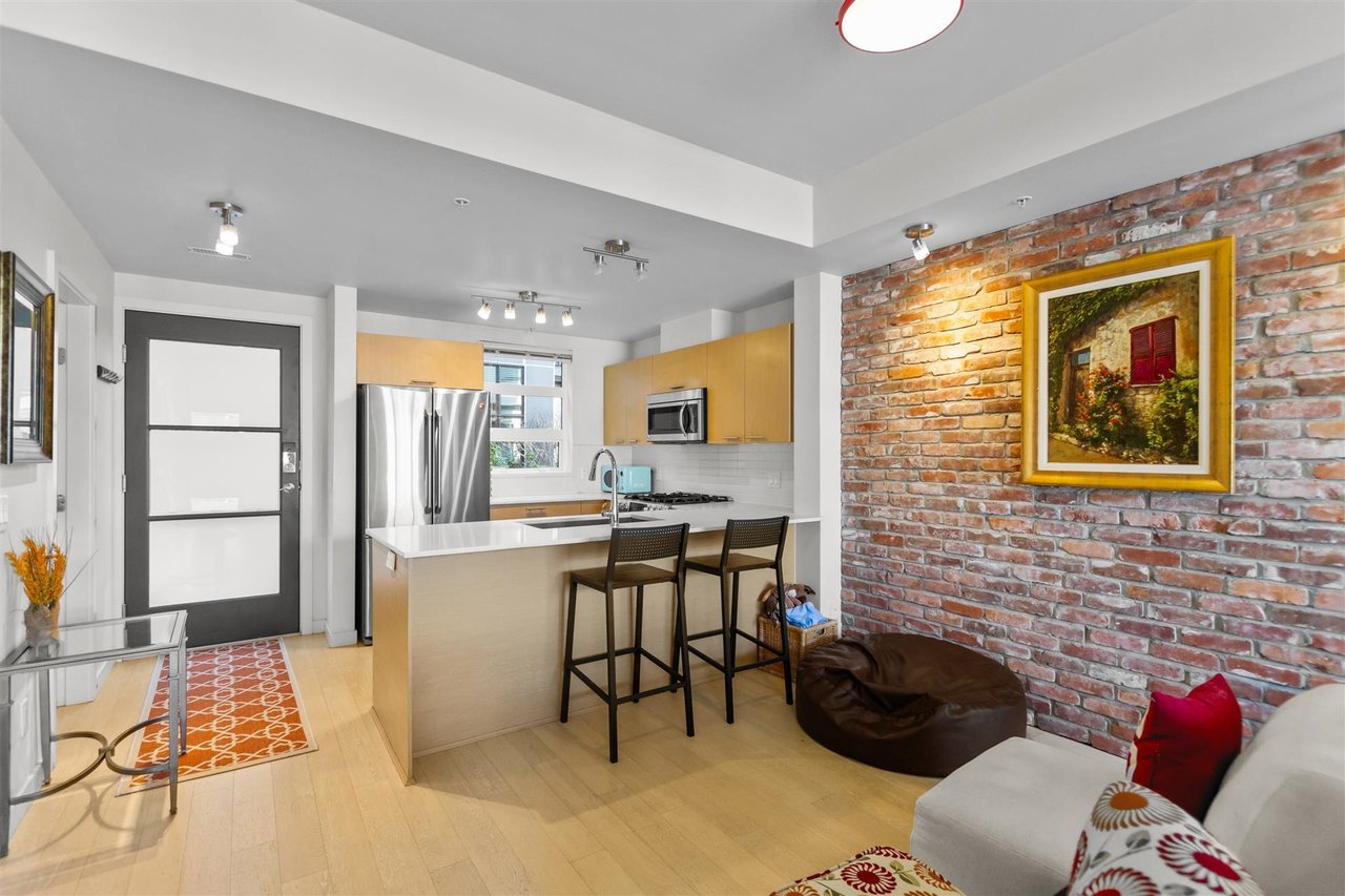 322-95 Moody Street, Port Moody