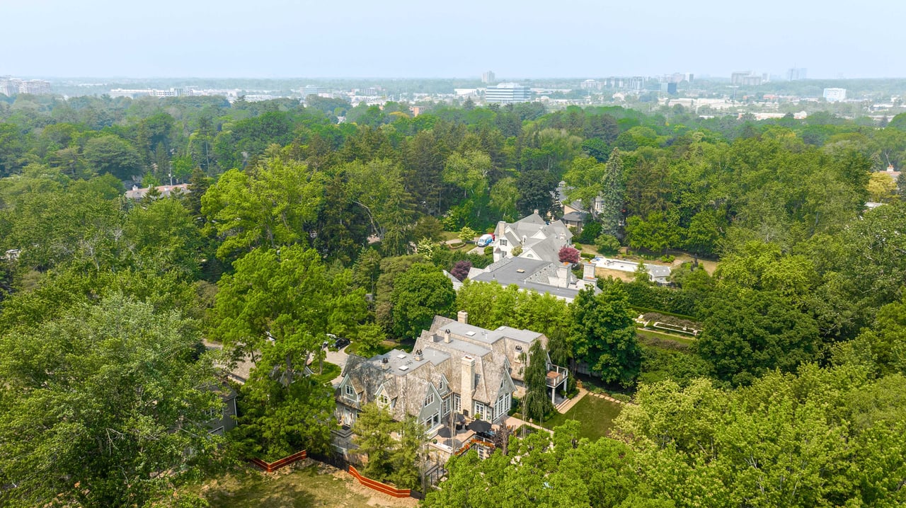 Ranch Inspired Estate in Oakville 