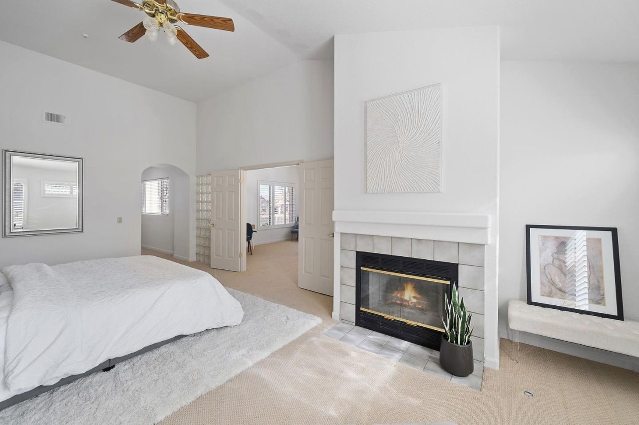 13 Tulip Ln